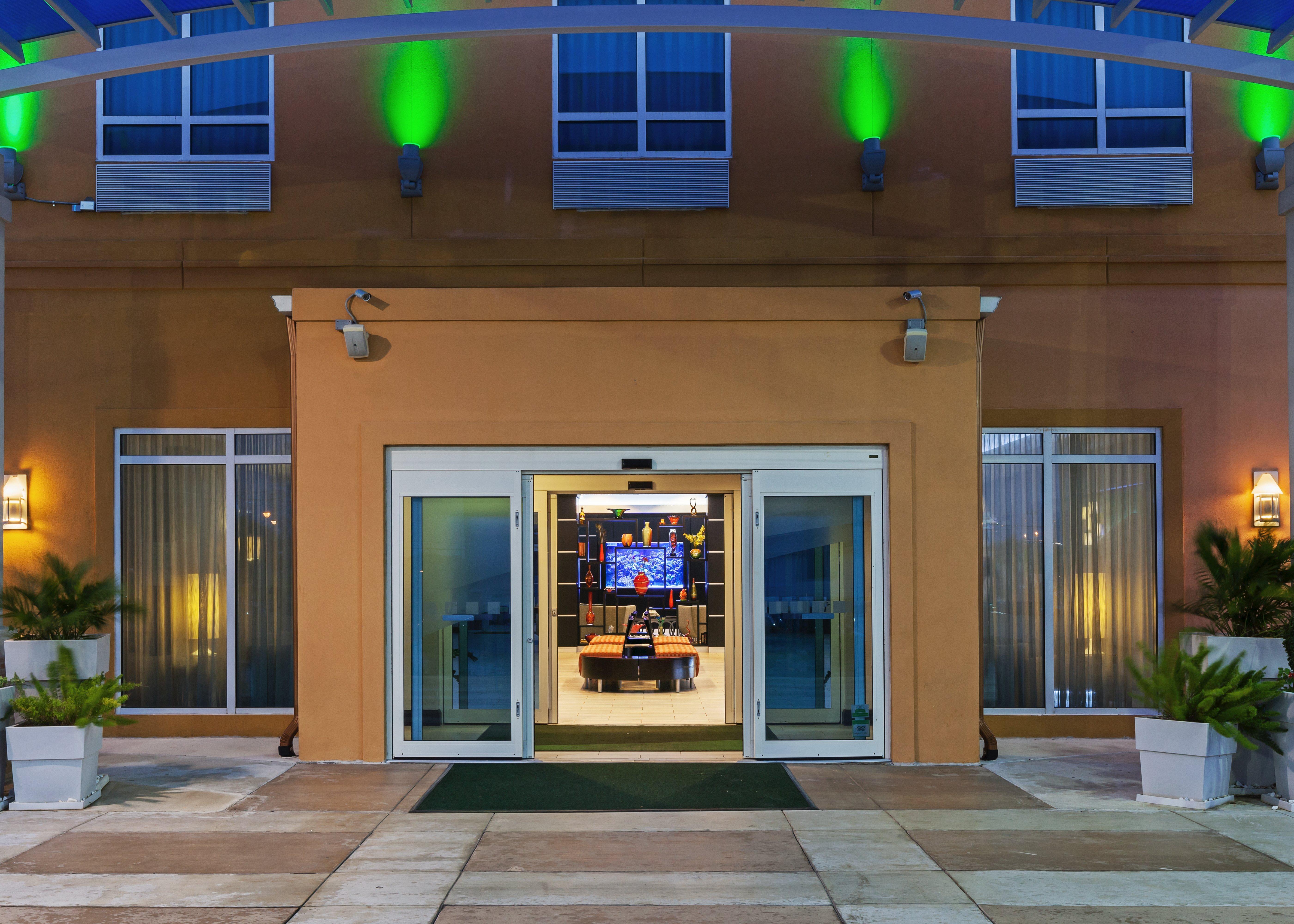 Courtyard By Marriott Houston Kemah Hotel Exterior photo