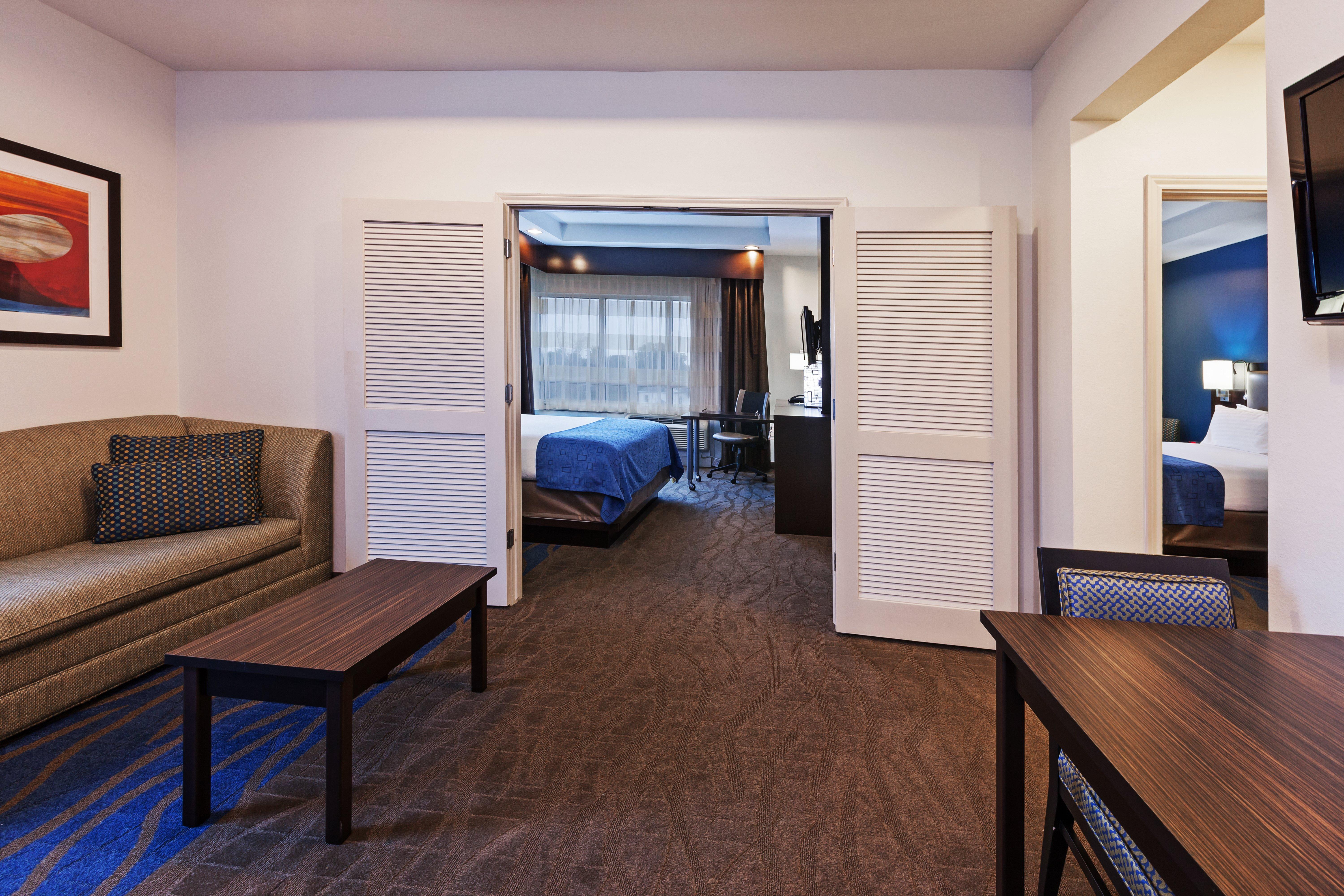 Courtyard By Marriott Houston Kemah Hotel Exterior photo