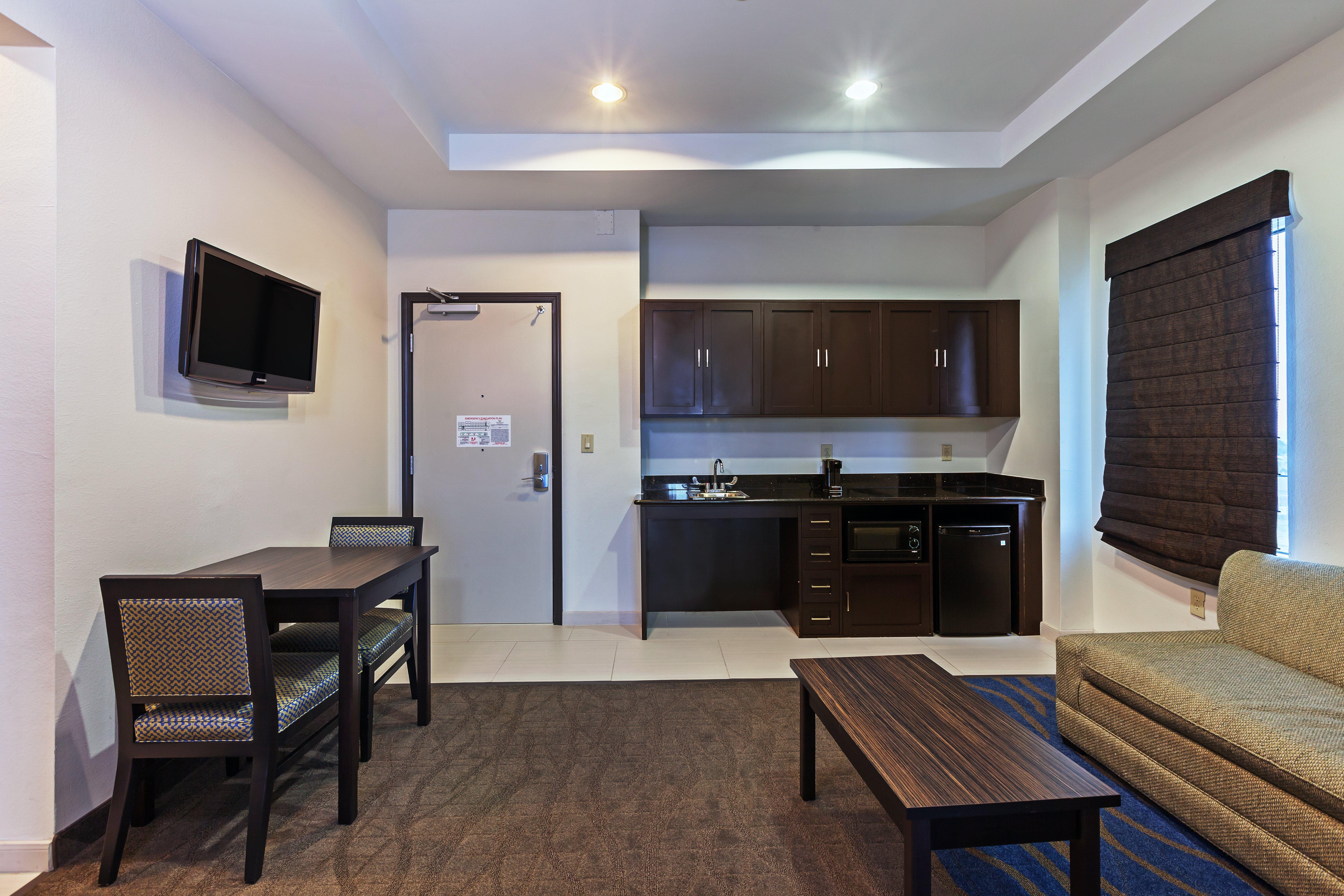 Courtyard By Marriott Houston Kemah Hotel Exterior photo