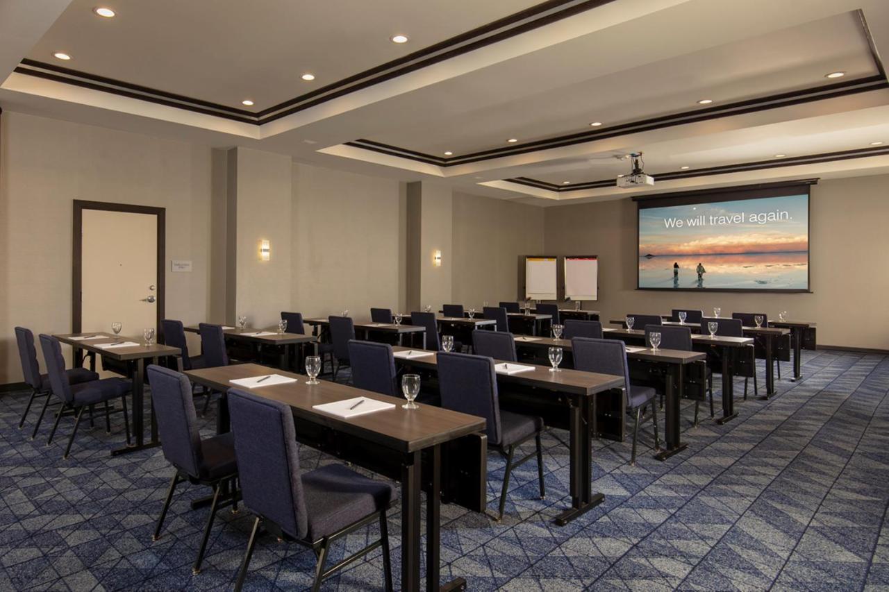 Courtyard By Marriott Houston Kemah Hotel Exterior photo