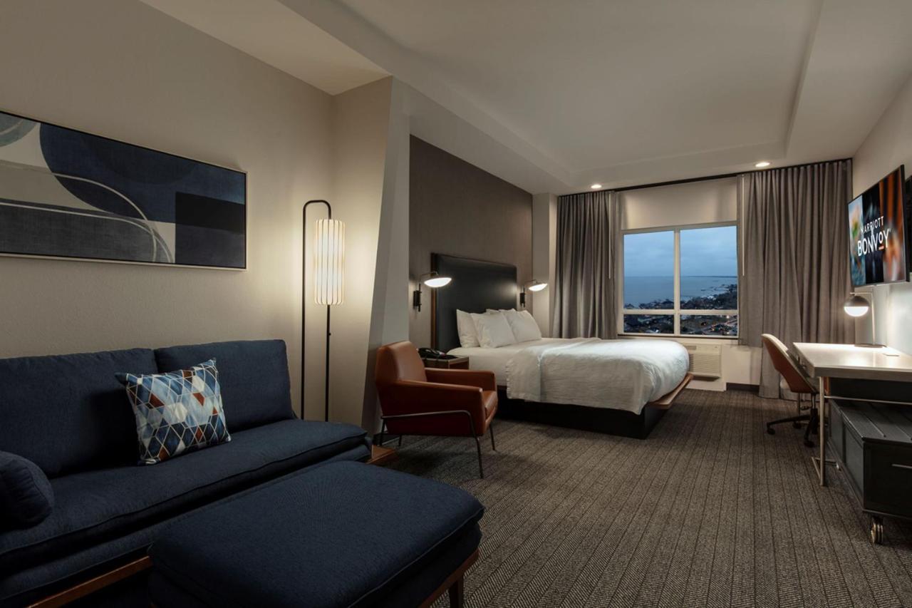 Courtyard By Marriott Houston Kemah Hotel Exterior photo